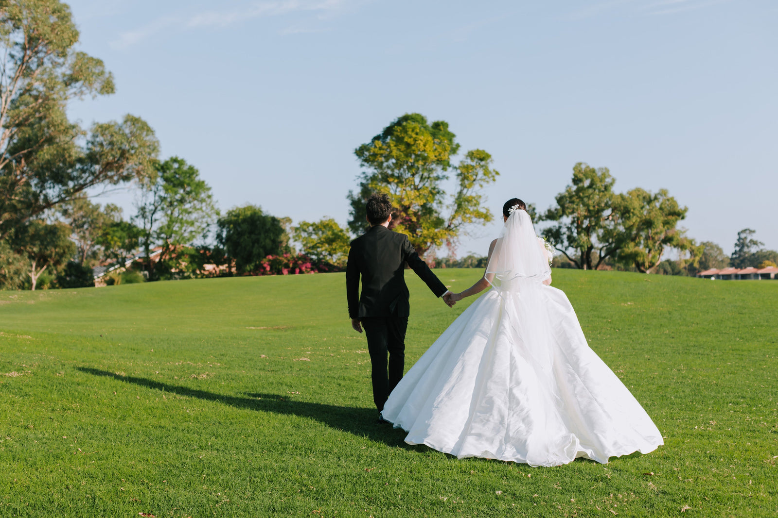 Is There Any Restriction on Where or When We Can Get Married? 什么时候、在哪里都可以结婚吗?