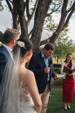 Top 10 Heartfelt Wedding Readings for a Memorable Ceremony